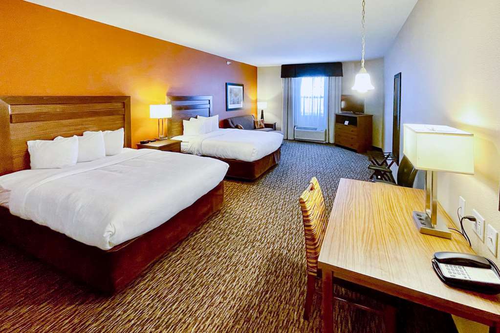 MainStay Suites Watford City Event Center - photo 16