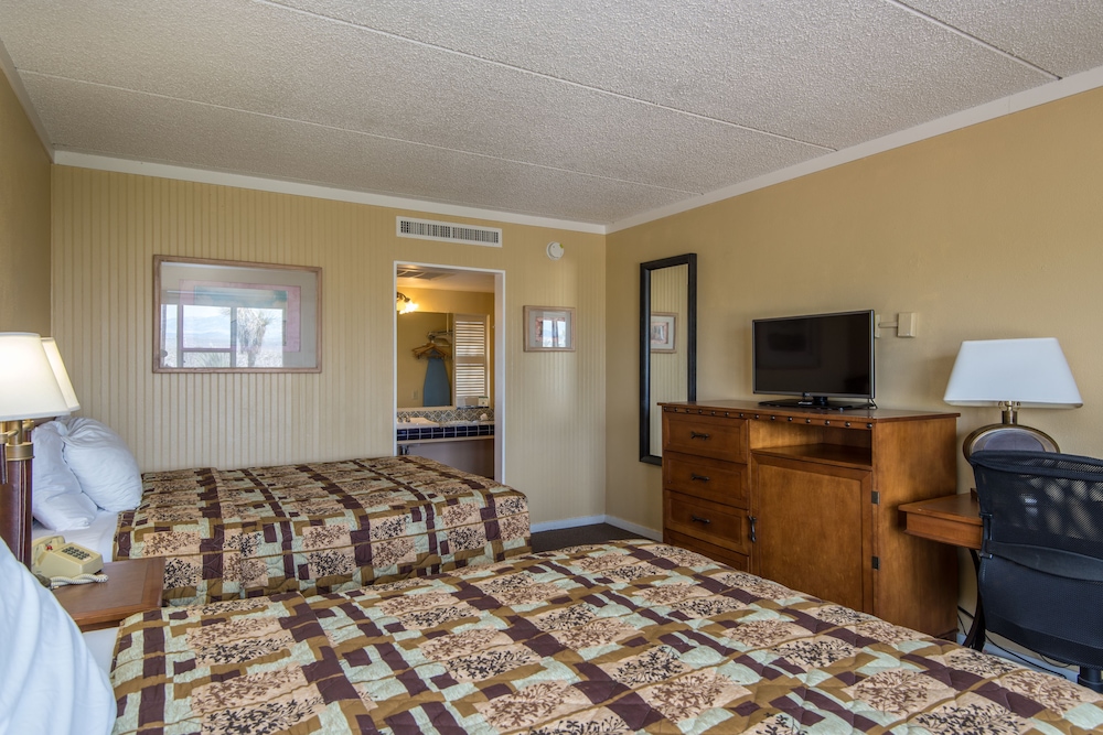 Landmark Lookout Lodge - photo 7