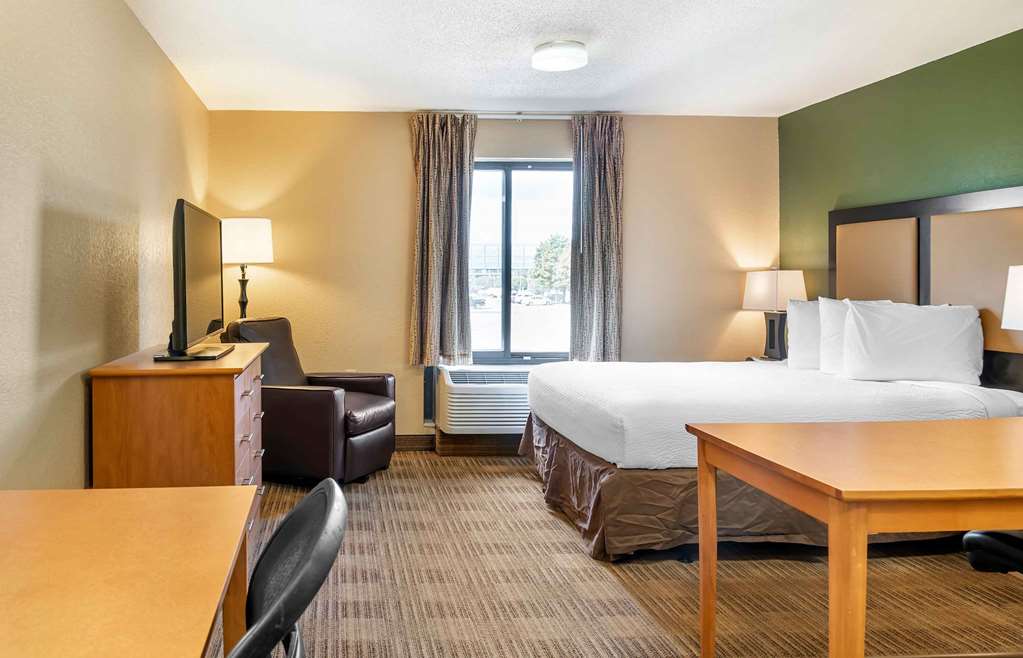 Extended Stay America Select Suites Detroit Warren - photo 6