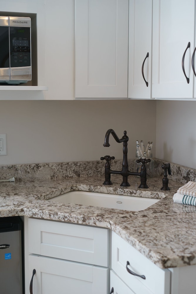 Marginal Way House Hotel - photo 41