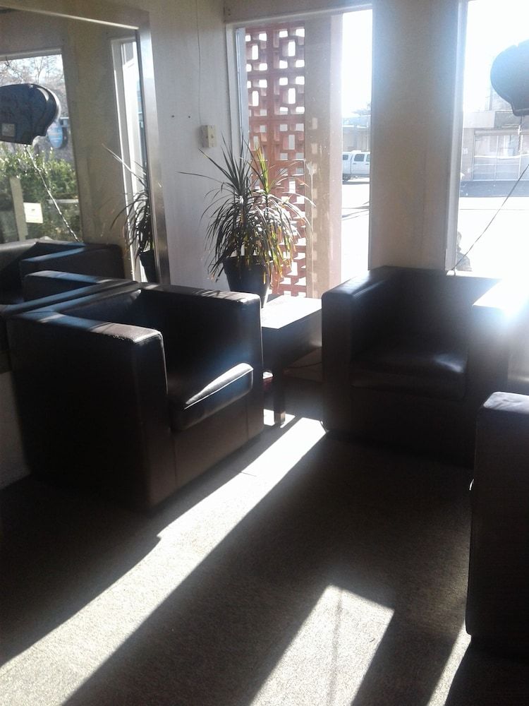 Desert Rose Inn - photo 15