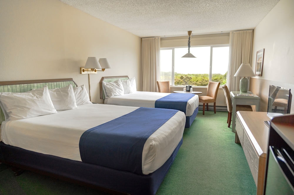 Chateau Westport Resort - photo 12