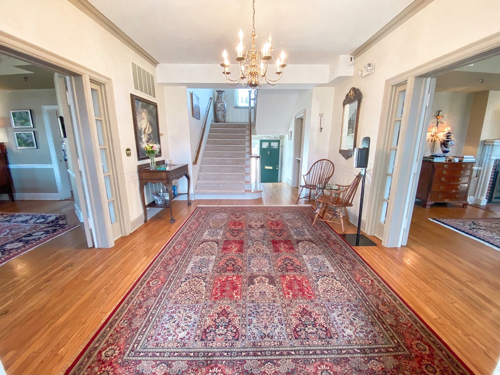 Abigail Inn - photo 2