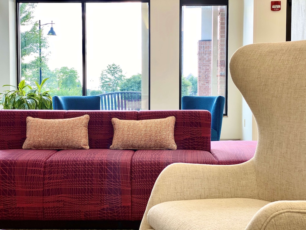 Hilton Garden Inn Oconomowoc - photo 3