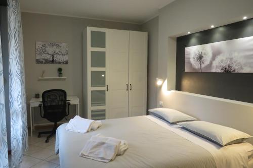 Appartamento Rho Easy Home — 4-Star Luxury Hotel in Rho, Italy