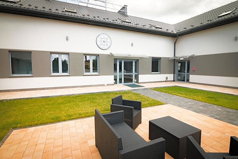 Magnolia Hotel&Restauracja — hotel in Swiebodzice