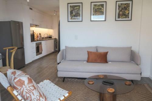 Chic 1 Bedroom Retreat with Mountain Views