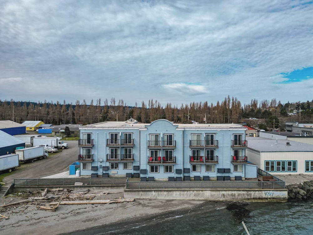 Water Front Inn - photo 39