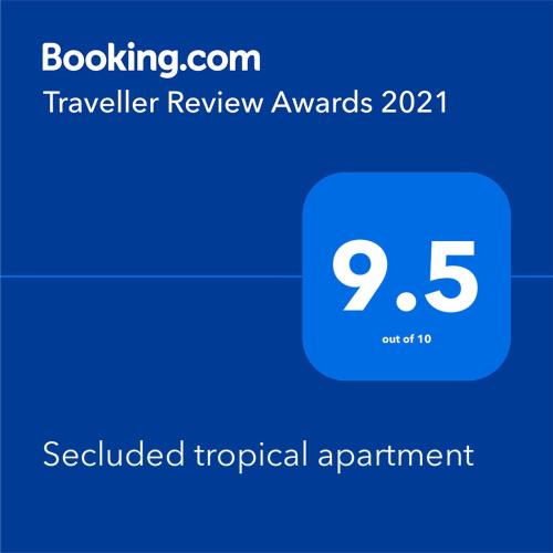 Secluded tropical apartment — 4-Star Luxury Hotel in Palm Cove, Australia