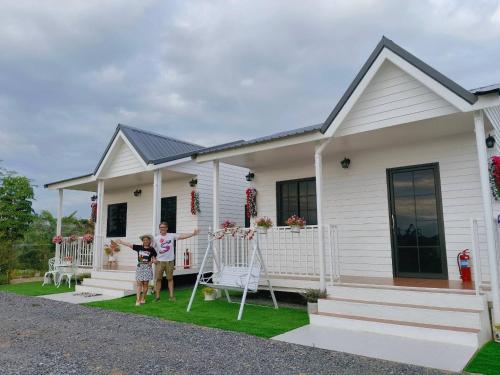 Farmstay Tawanchai ฟาร์มสุขตะวันฉาย Ys — hotel in Lom Sak