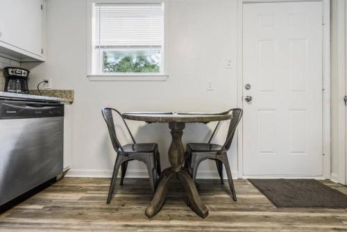 Townhomes Near the Bay #3 — 4-Star Luxury Hotel in Grand Bay, United States