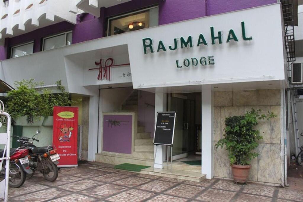 Hotel Rajmahal - last minute hotel in Pune