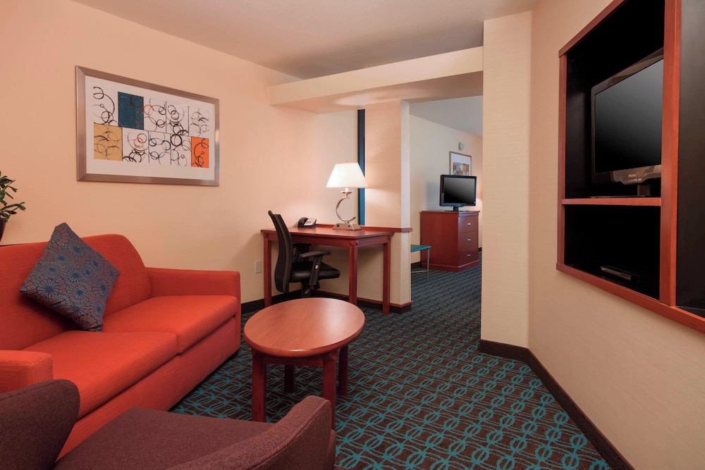 Fairfield Inn & Suites by Marriott El Centro - photo 17