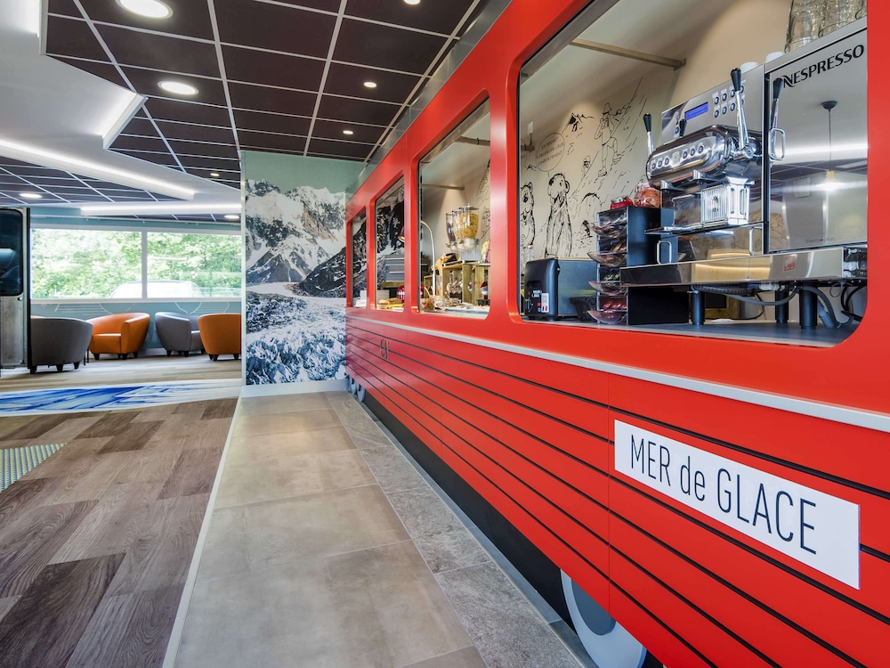 Ibis Styles Sallanches Pays Du Mont Blanc — Sallanches