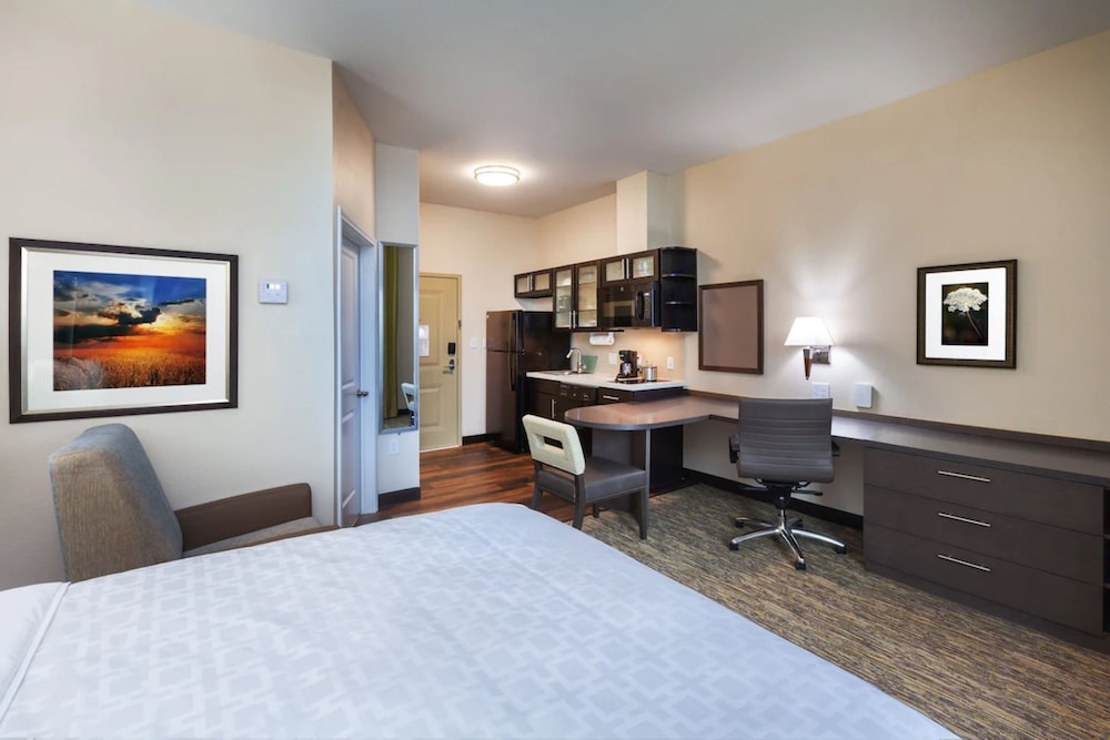 Candlewood Suites Midland SW by IHG - photo 16
