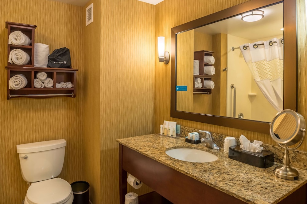Hampton Inn & Suites Boulder North - photo 26