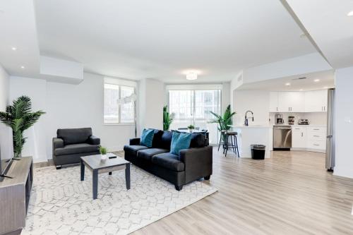 2BR Urban Oasis DC Access with Lux Comforts — 4-Star Luxury Hotel in Arlington, United States