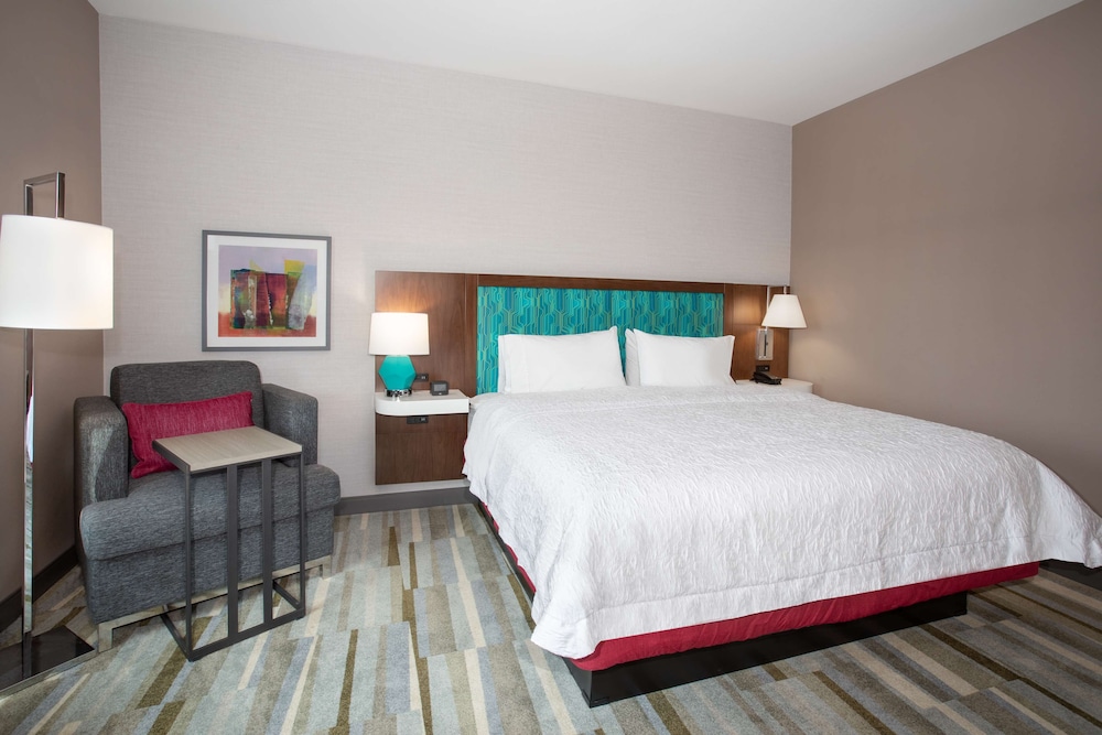 Hampton Inn & Suites Watsonville - photo 11