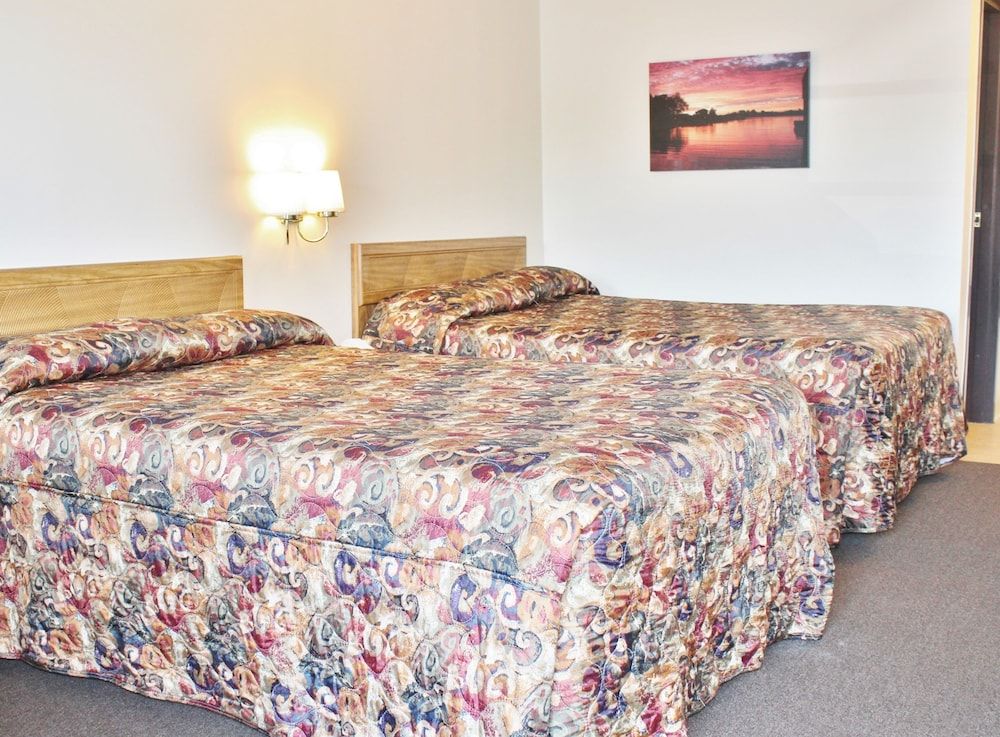 Otter Creek Inn - photo 7