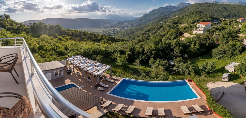 Spa Resort Bevilacqua - carbon neutral hotel in Budva