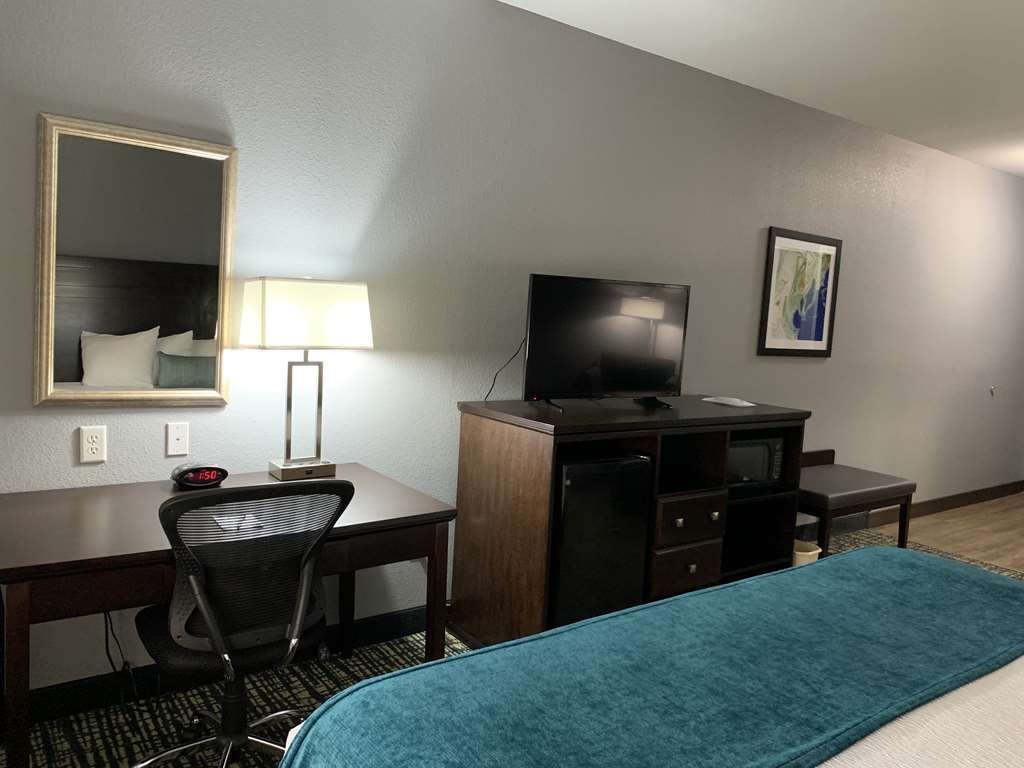 Best Western Plus Olive Branch Hotel & Suites - photo 9
