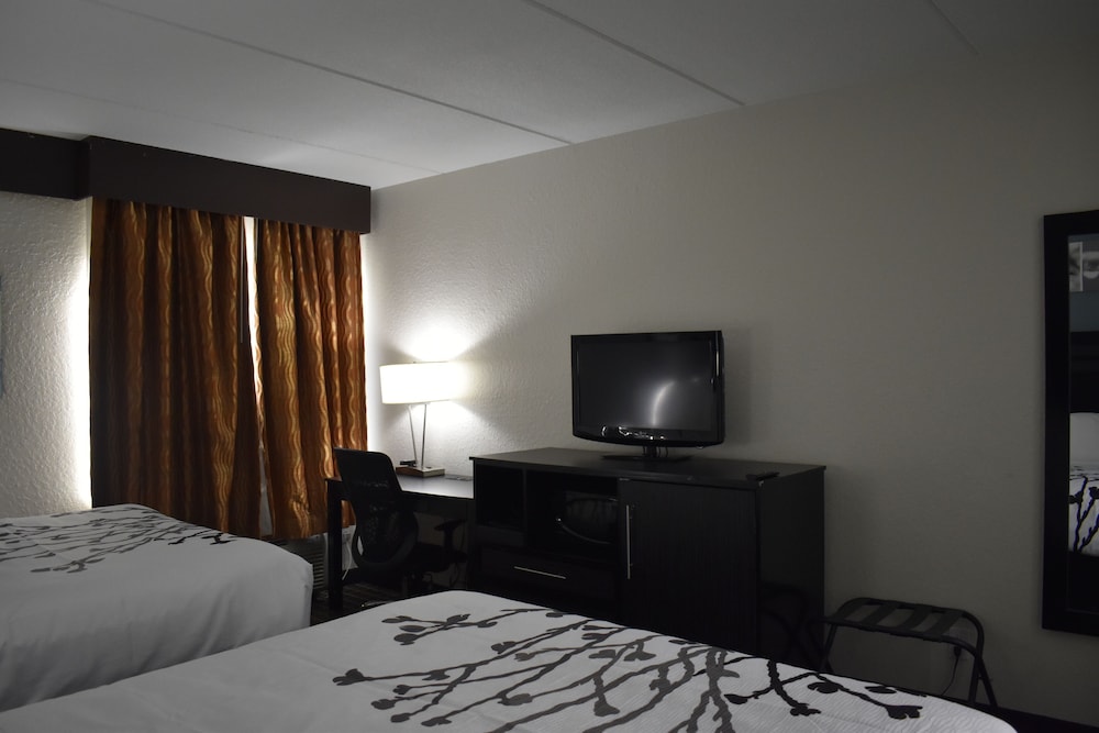 Sleep Inn & Suites Knoxville West - photo 18