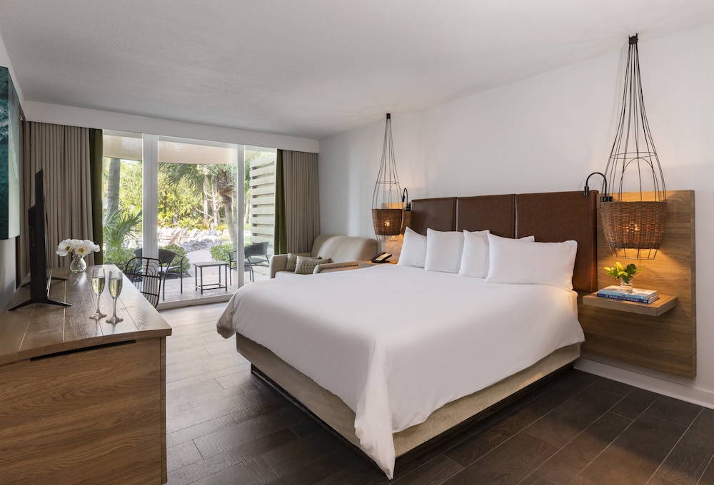 Amara Cay Resort - photo 13