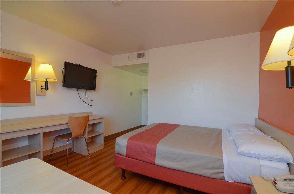 Motel 6 Indio CA Palm Springs - photo 14