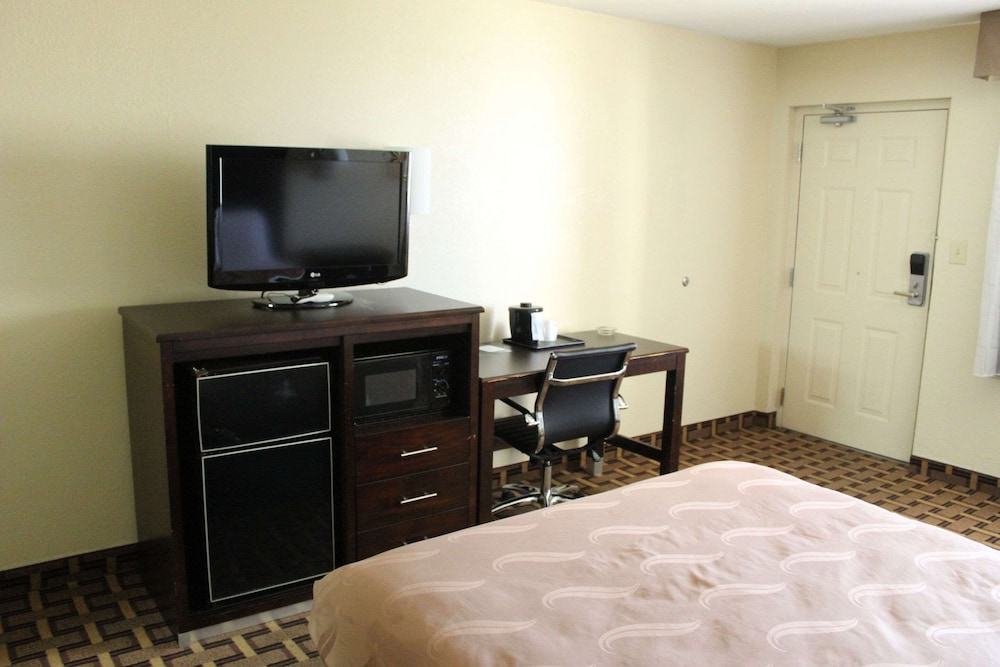 Quality Inn Conway Greenbrier - photo 54
