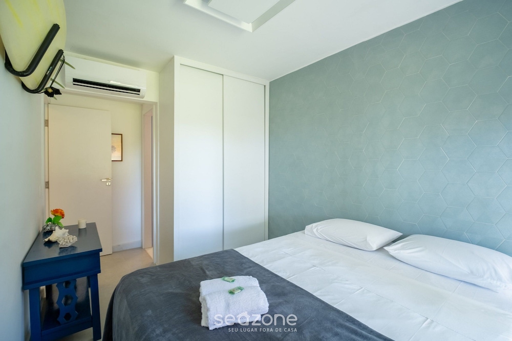 Lindo Apto em Cond. c Piscina no Litoral CQS0004 — 4-Star Luxury Hotel in Camacari, Brasil