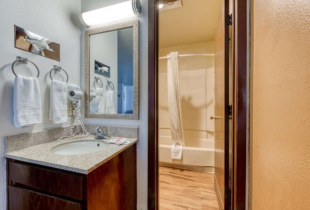 Super 8 by Wyndham Alamosa - photo 63