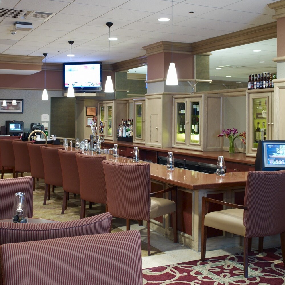 Red Lion Hotel Hartford - photo 10