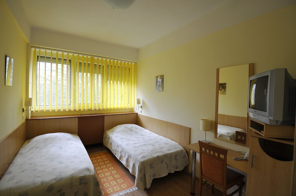 Sport Hotel — hotel in Debrecen
