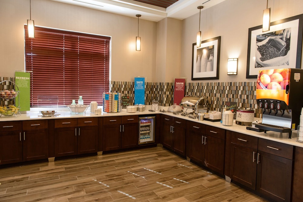 Hampton Inn Bainbridge - photo 34