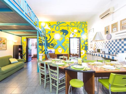 Silenzioso grande comodo alloggio a Trastevere — 4-Star Luxury Hotel in Rome, Italy