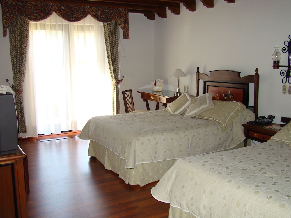 Mansión del Cupatitzio — Uruapan — photo 4