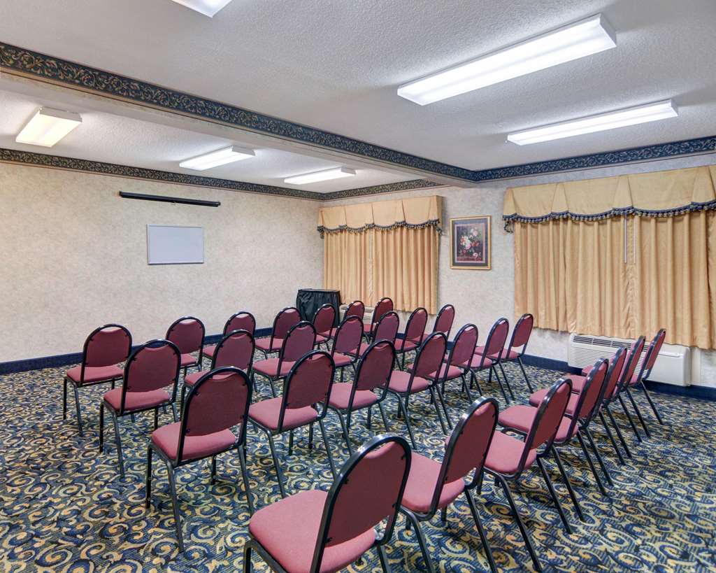 Quality Inn & Suites Grand Prairie South - photo 27