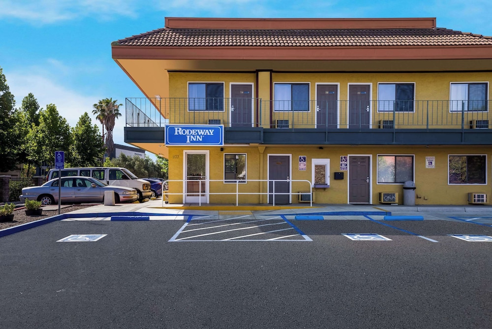 Rodeway Inn Livermore - photo 28