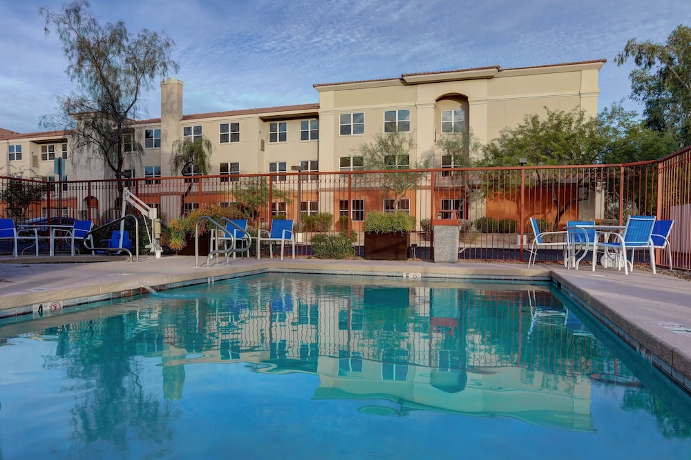 Holiday Inn Express & Suites Phoenix Mesa West by IHG - photo 15