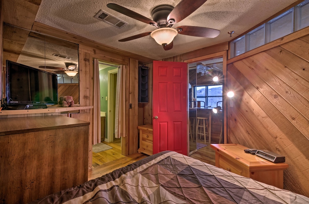 Sugar Mountain Resort Condo w Pool Table & Views - photo 3