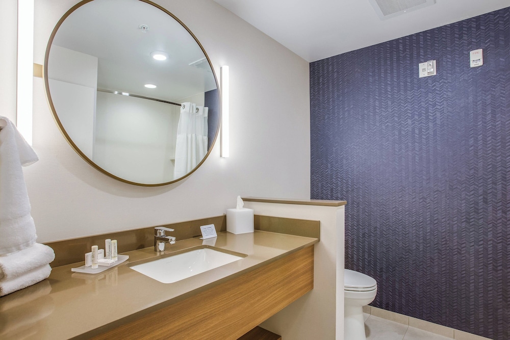 Fairfield Inn & Suites by Marriott Rolla - photo 16