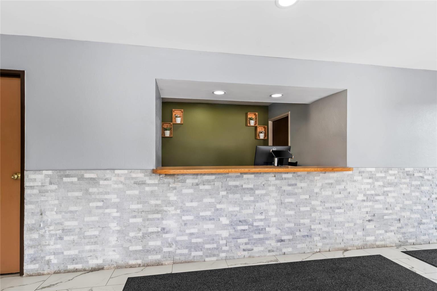 Rodeway Inn Delmont - photo 6