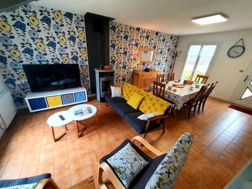 L'abri - carbon neutral hotel in Tremuson