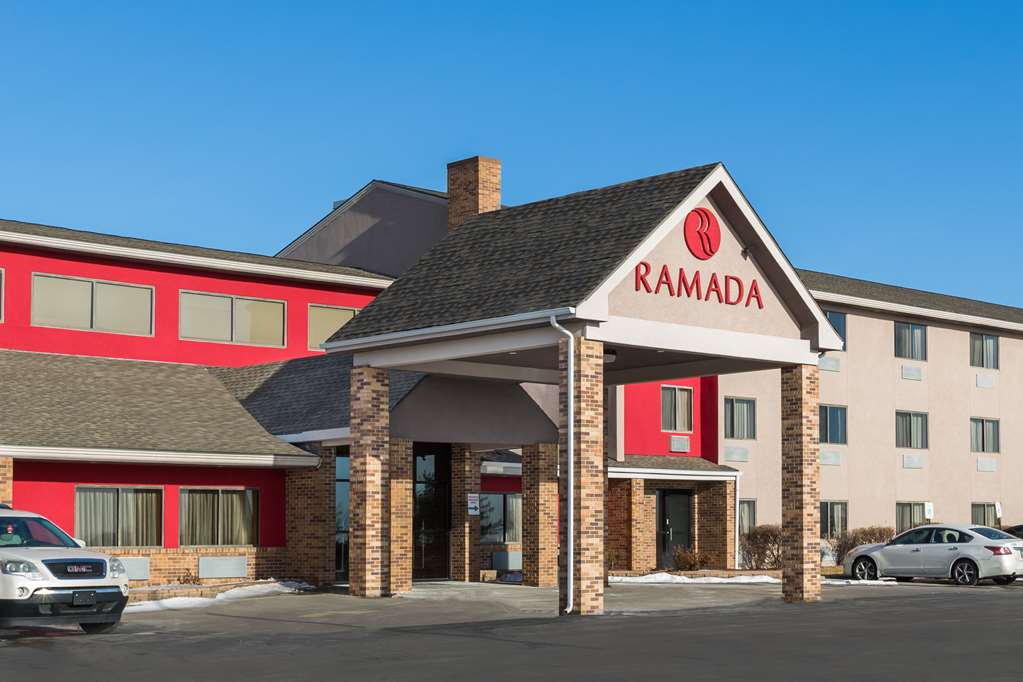 Ramada by Wyndham Platte City KCI Airport - featured photo