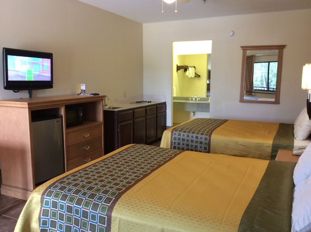 Texas Inn Weslaco - photo 10