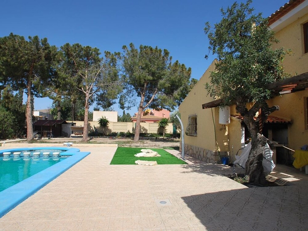 Villa With 3 Bedrooms In Sant Joan Dalacant With Private Pool Enclosed Garden And Wifi 850 M Fr 14777851 — San Juan De Alicante