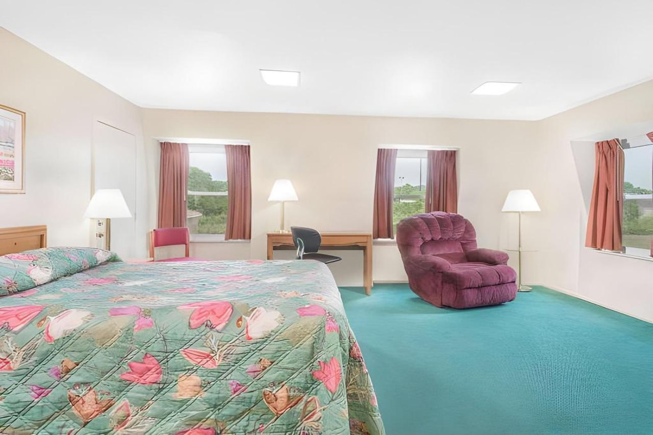 Travelodge by Wyndham New Philadelphia - photo 6