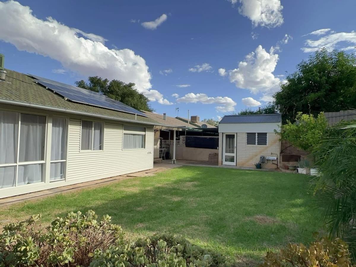 The Hidden Gem Exquisite 3BR Retreat in Berri — hotel in Berri