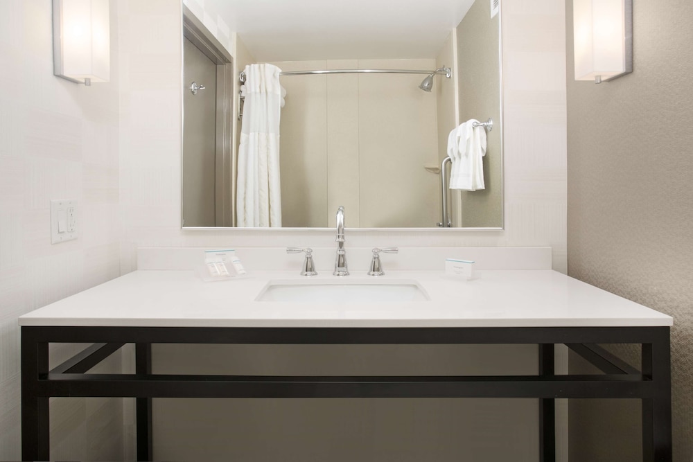 Hilton Garden Inn Salt Lake City Layton - photo 20