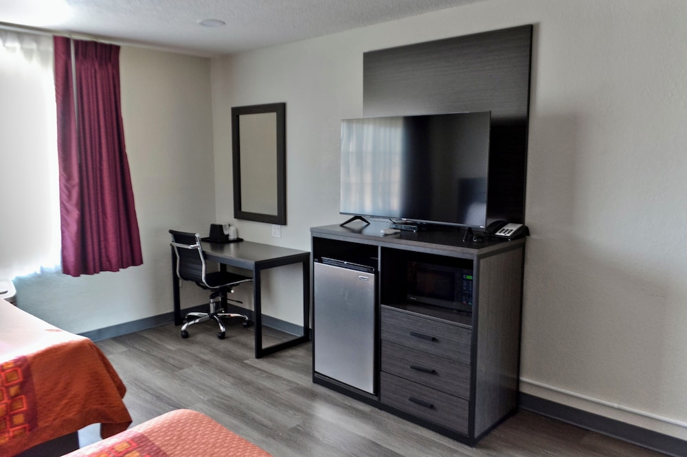 The Maverick Motel Main Street Usa Collection By Pnw Hospitality — Klamath Falls